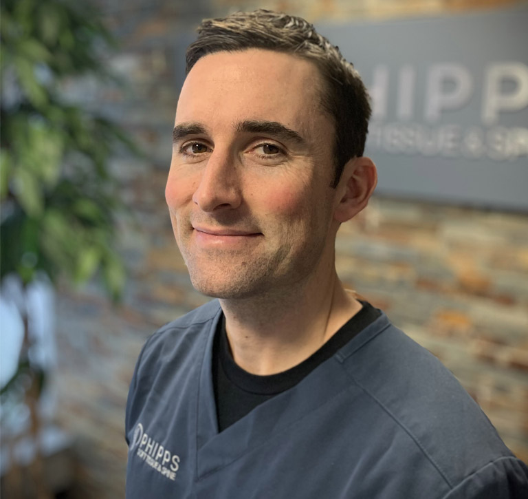 Dr. Phipps Headshot - Williamsville, NY